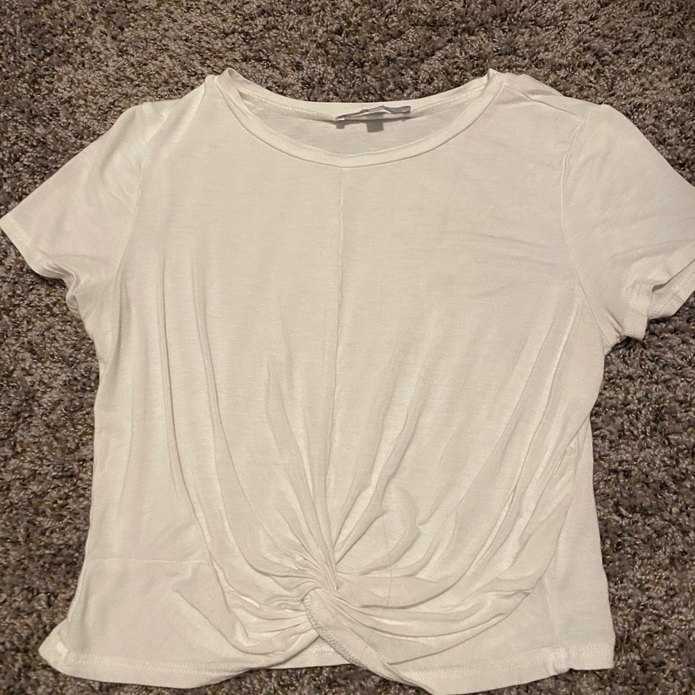Knotted top